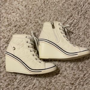 White wedge (converse style)Artro Polo sneakers